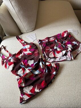 Athleta Burgundy Floral Tankini with Matching Swim Shorts NWT 34D / 34DD -XXS